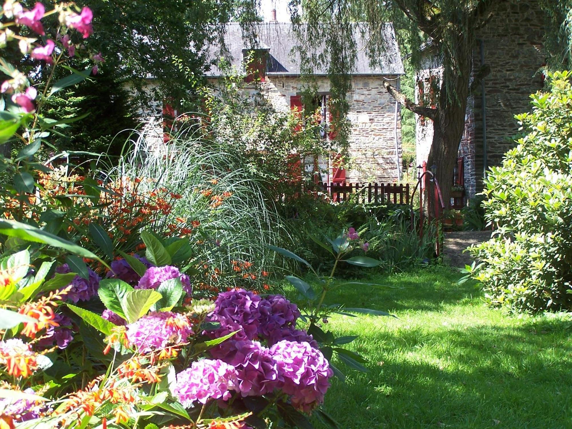 Bed and Breakfast Le Moulin Du Bignon Lassy Zewnętrze zdjęcie
